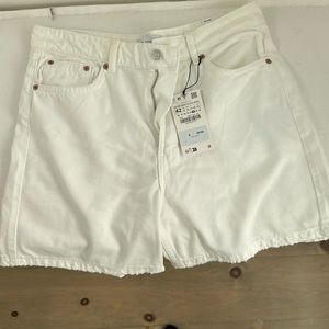 Zara New w Tags Mid-rise White Denim Shorts (10)